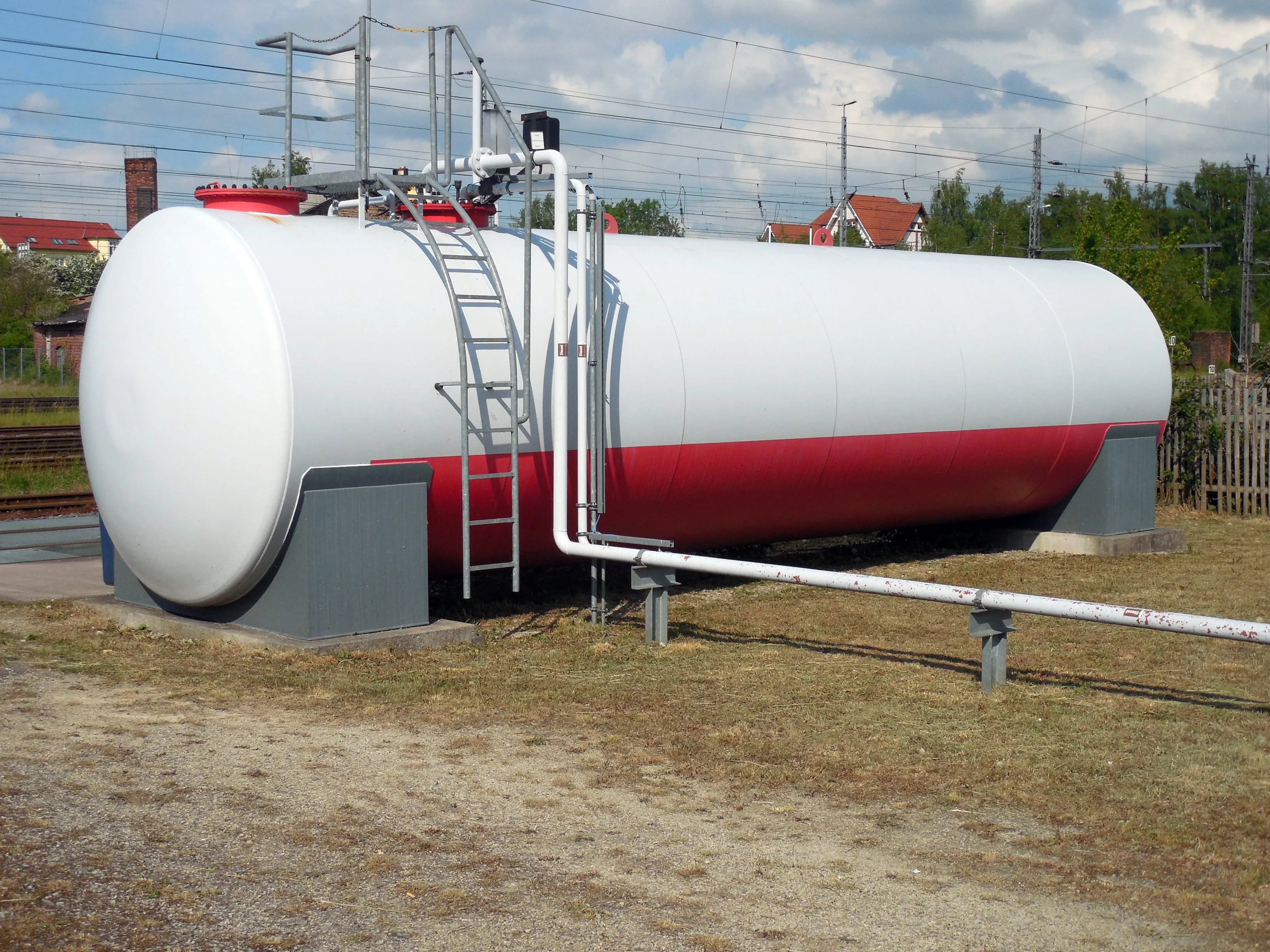 Отстойники воды и нефти купить в Екатеринбурге
